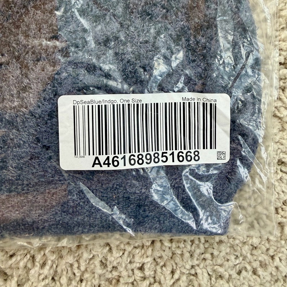 NWT Barefoot Dreams CozyChic Lite Confetti Beanie in Deep Sea Blue / Indigo - Picture 3 of 5